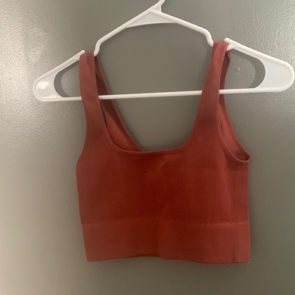 Brand: Zenana      Color: Reddish Brown.    Size: large/XL